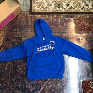 woman’s university of kentucky sweatshirt